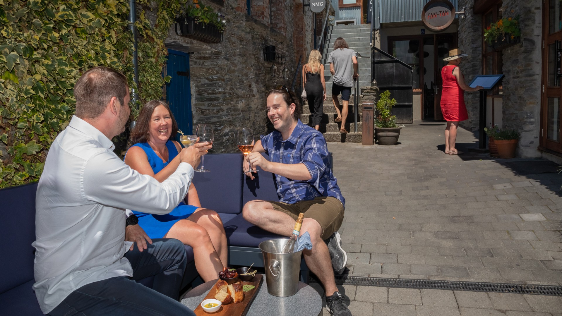 Diners in Arrowtown Alley 