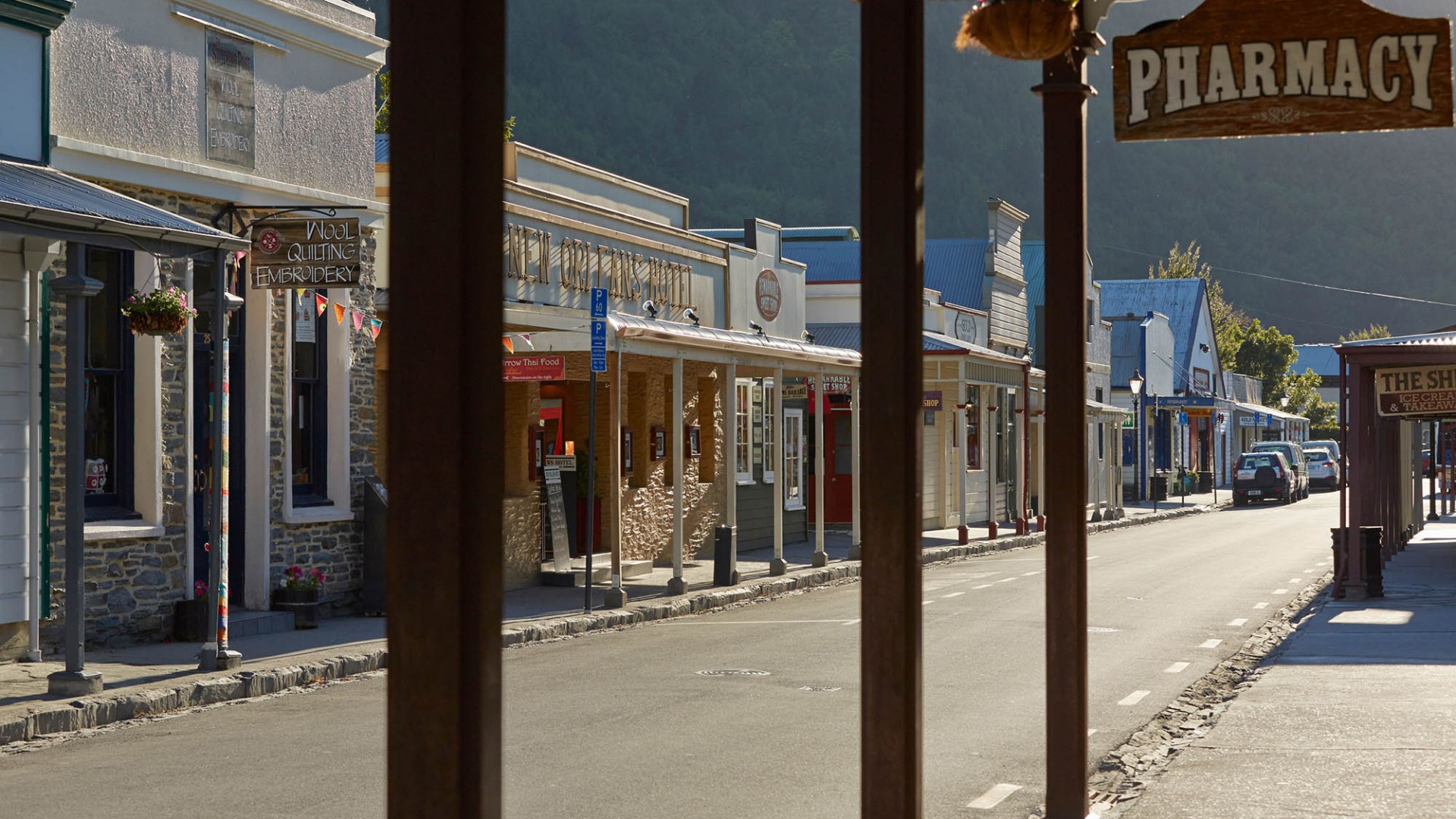 Arrowtown main shopping street