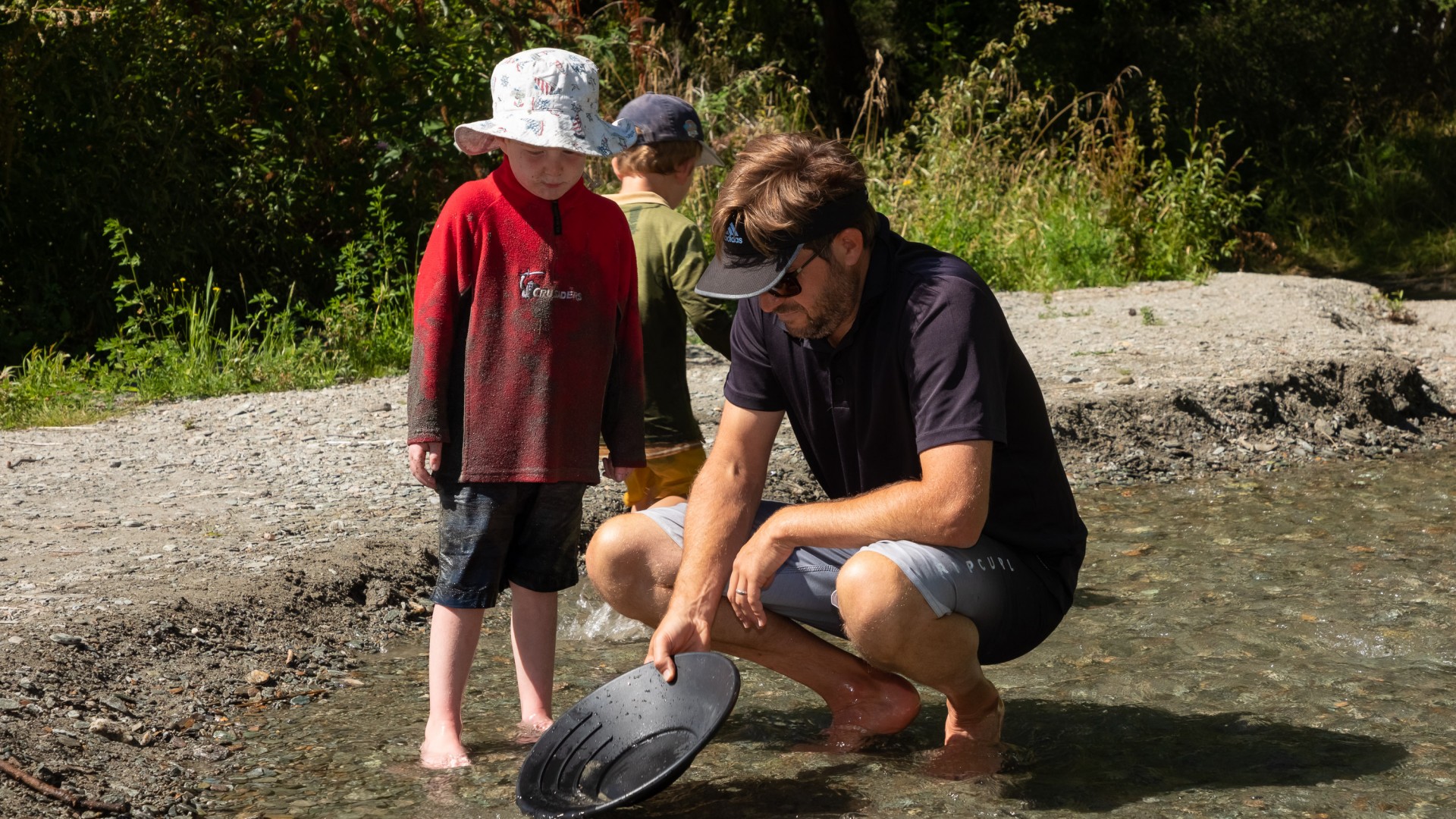 Gold Panning in Arrowtown